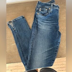 women’s AG Denim “Farrah Skinny Ankle” Jean - size 28R